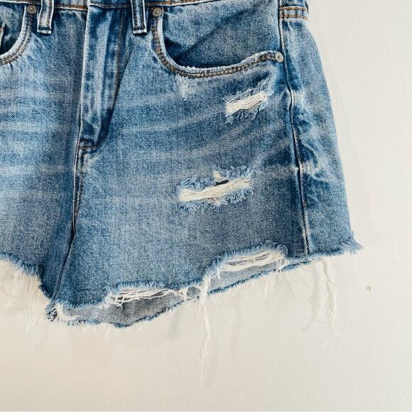 BlankNYC The Barrow Vintage High Rise Distressed Cutoff Denim Shorts 27 - Picture 6 of 10